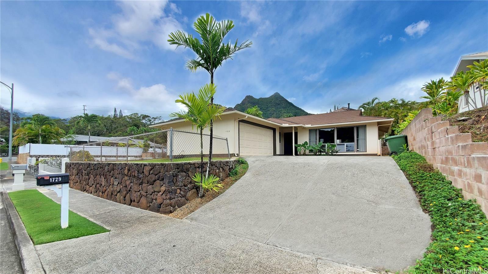 1729 Akaakoa Street  Kailua HI 96734 photo