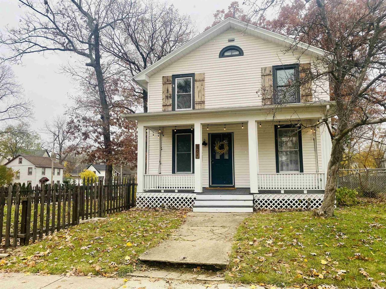 Property Photo:  804 Harrison Ave  WI 53511 