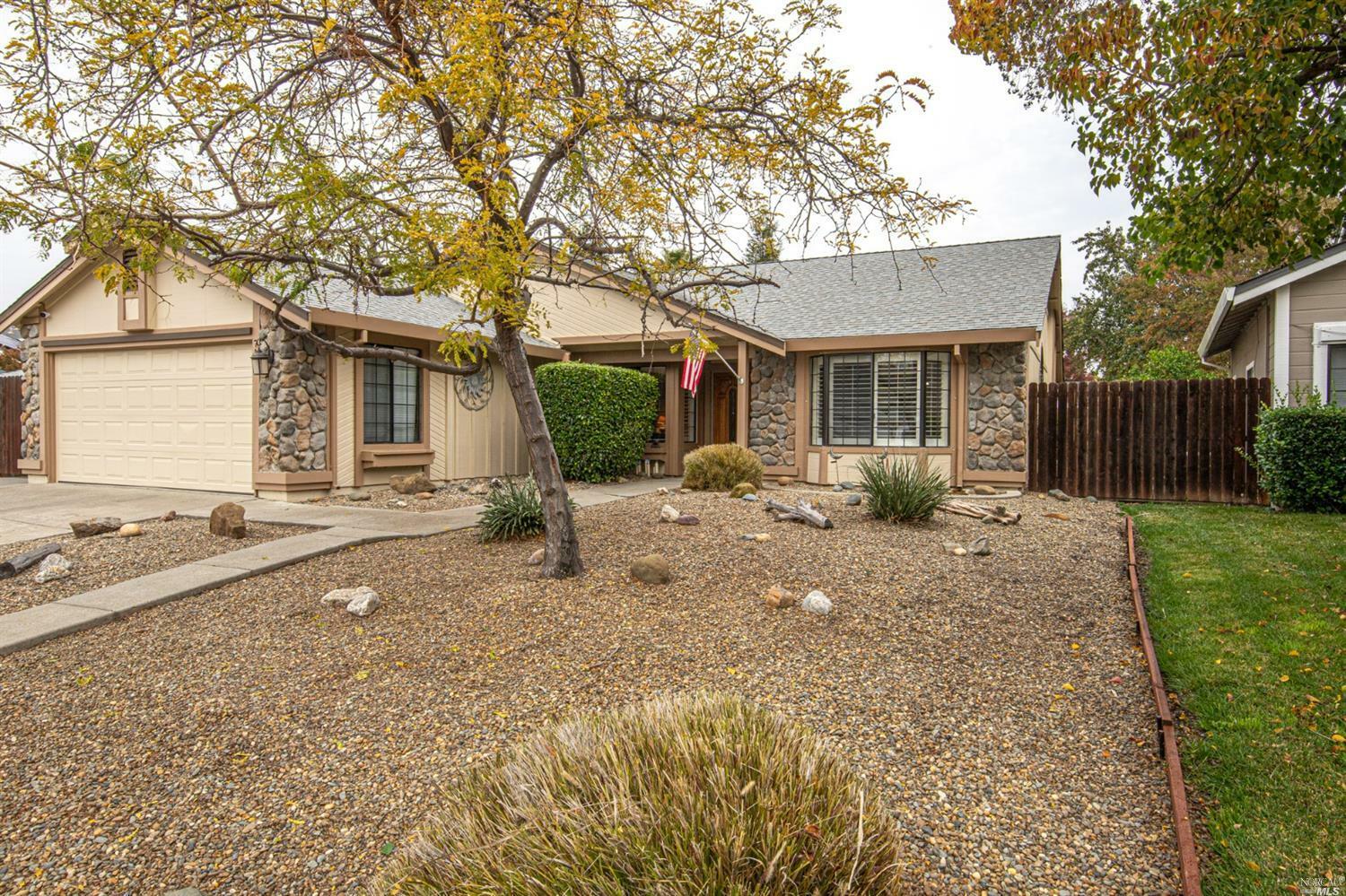 Property Photo:  719 Fawn Court  CA 95687 