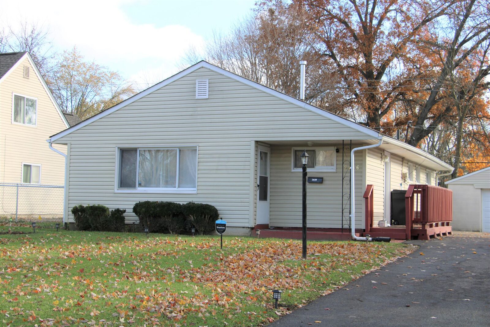 Property Photo:  2426 Brentnell Avenue  OH 43211