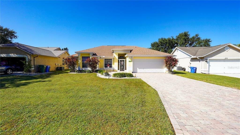 Property Photo:  606 46th Street E  FL 34208 