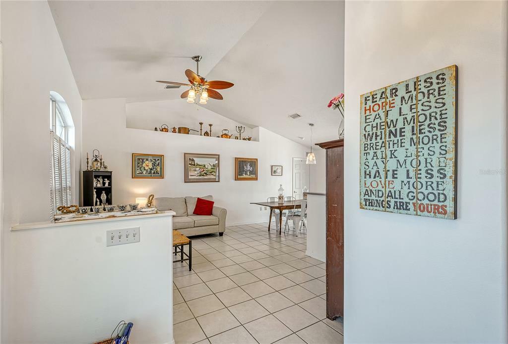Property Photo: 3110 45th Way E FL 34203