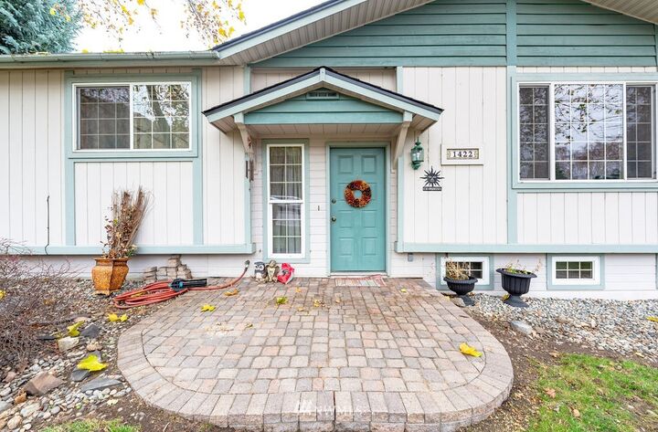 Property Photo:  1422 Millerdale  WA 98801 