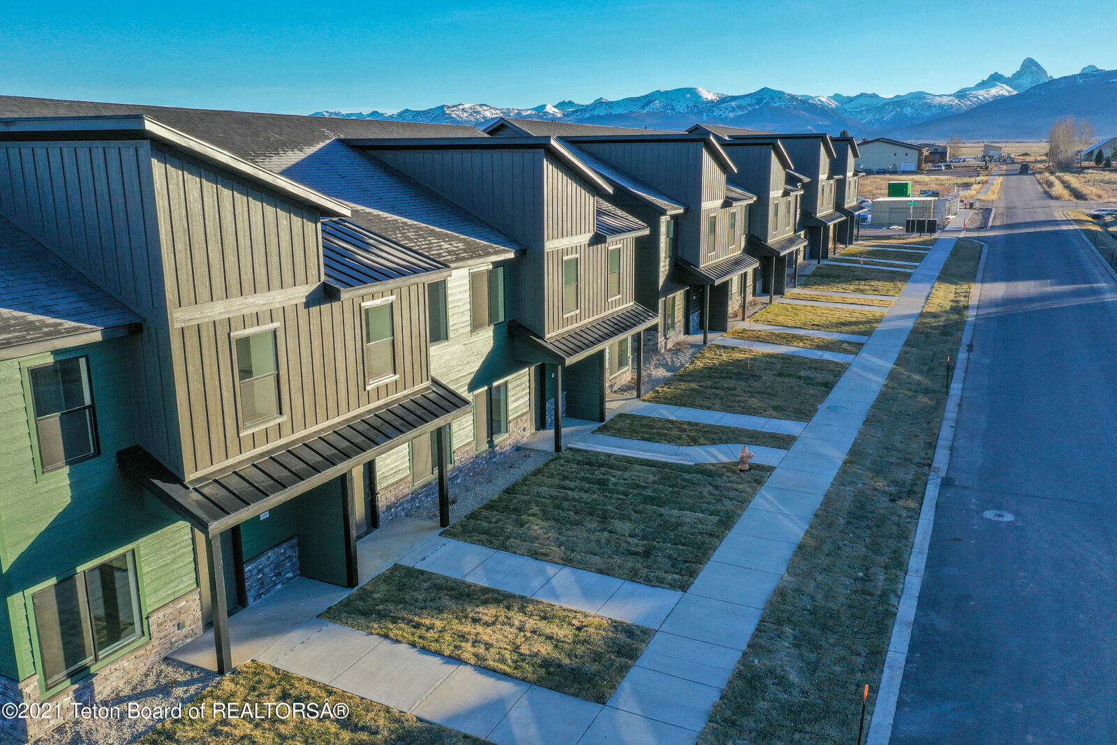 Property Photo:  667 Baltoro Way  ID 83422 