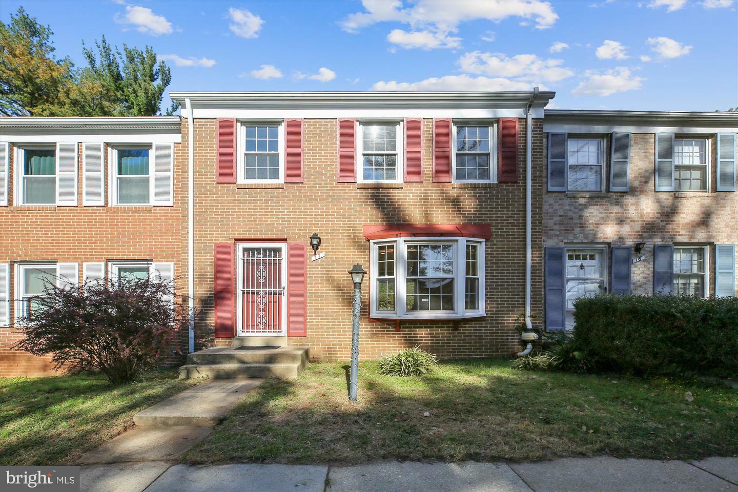 Property Photo:  17 Ingleside Court  MD 20850 