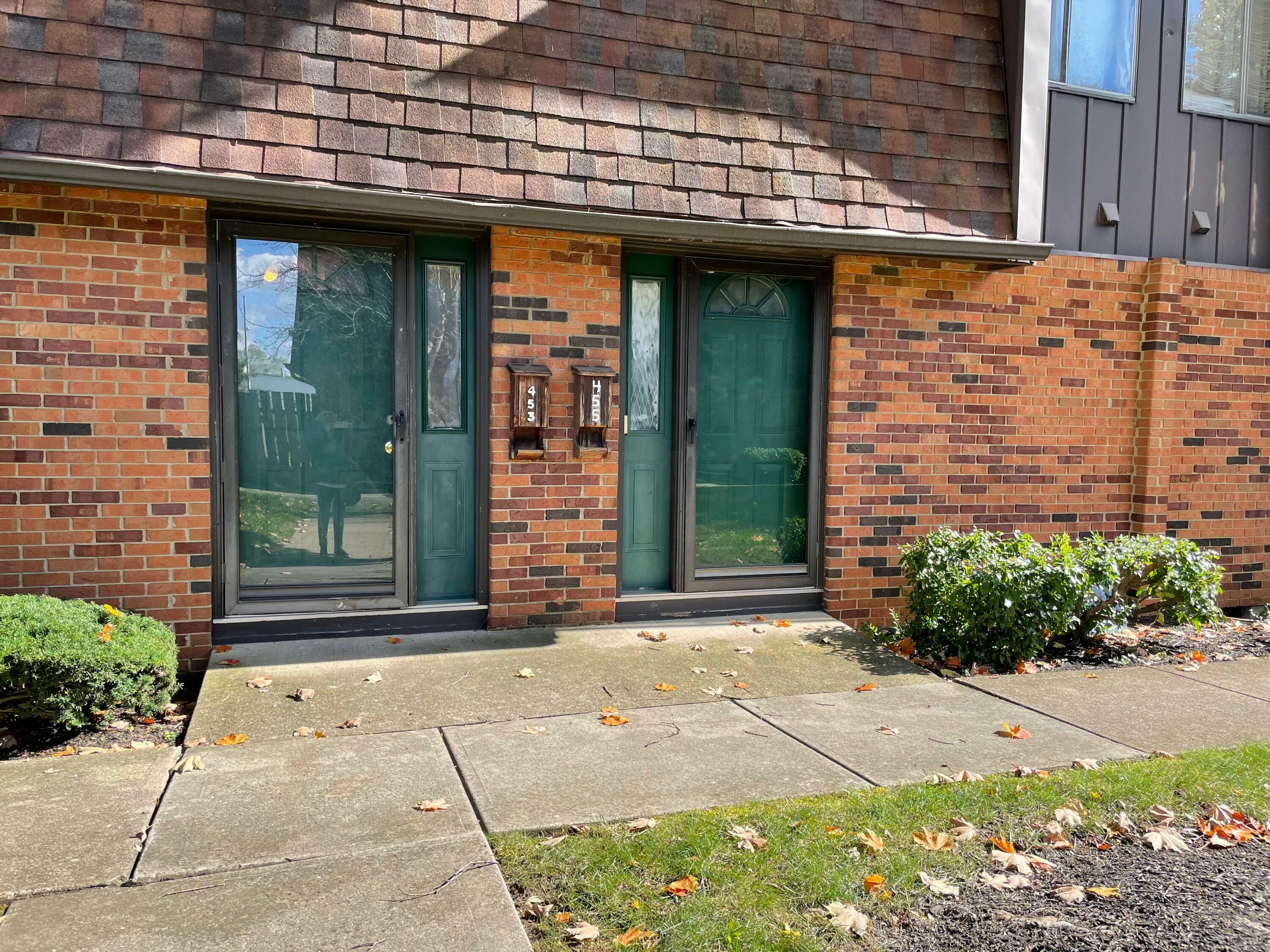 Property Photo: 455 Shell E Court OH 43213