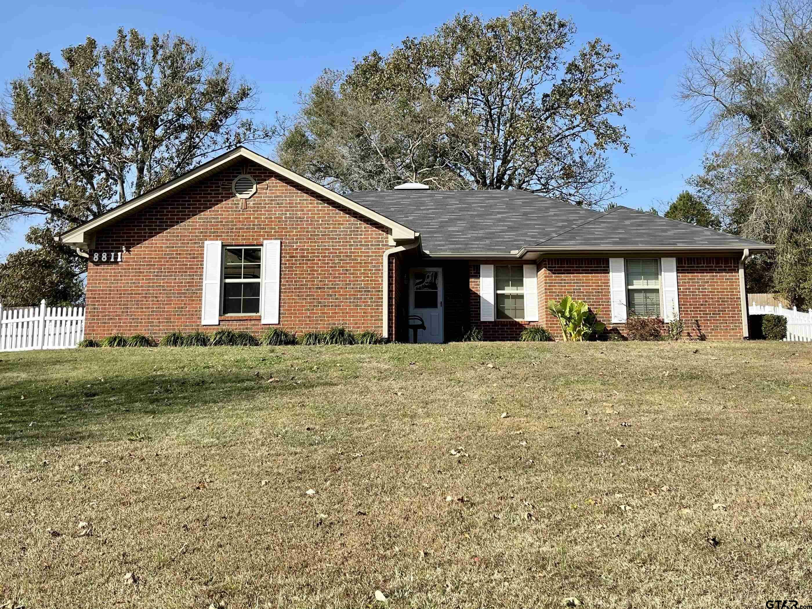 Property Photo:  8811 Pheasant Drive  TX 75758 