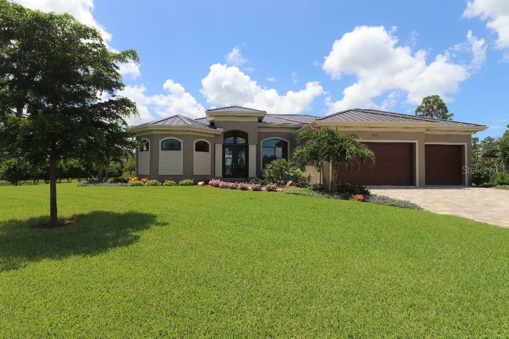 Property Photo:  1111 Boundary Boulevard  FL 33947 