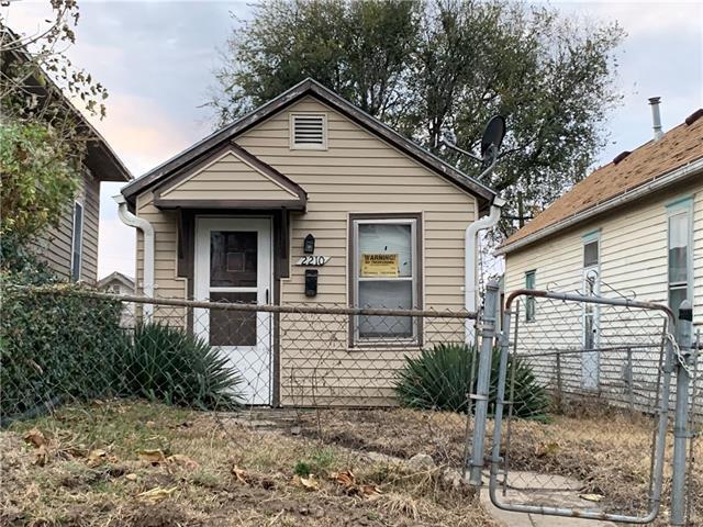 Property Photo:  2210 S 14th Street  MO 64503 