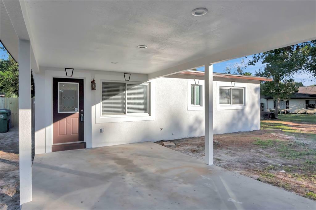 Property Photo:  9703 N Rome Avenue  FL 33612 