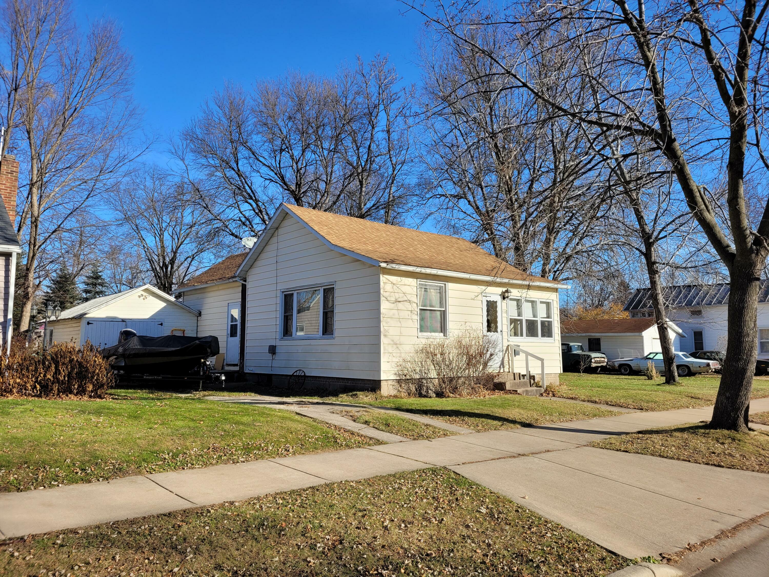 Property Photo:  210 Pearl St  WI 54656 