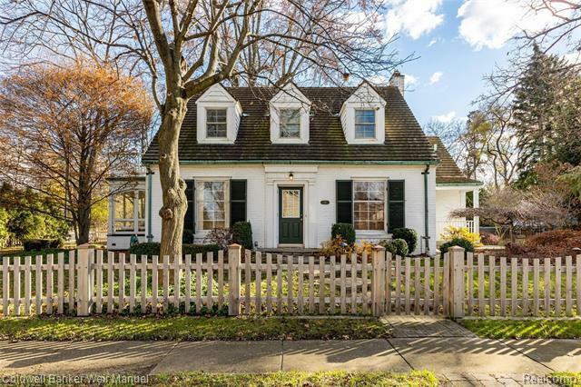 Property Photo: 265 Moross Road MI 48236