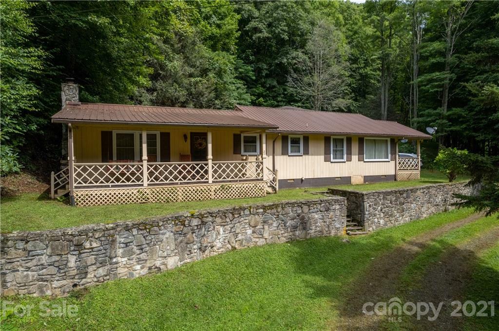 51 Mohican Lane  Maggie Valley NC 28751 photo