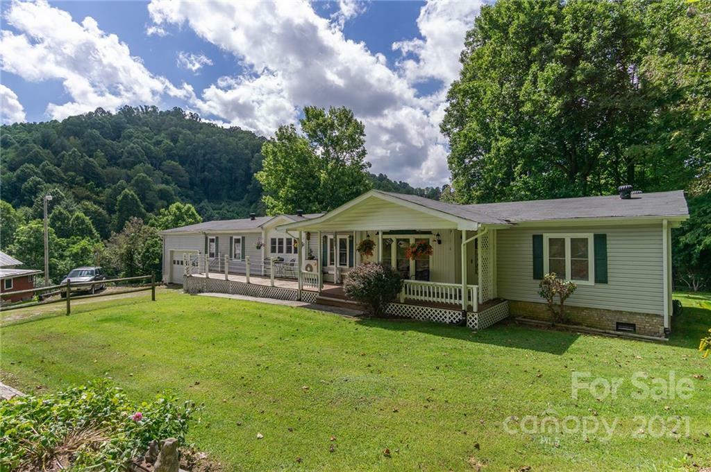 91 Maple Drive  Mars Hill NC 28754 photo