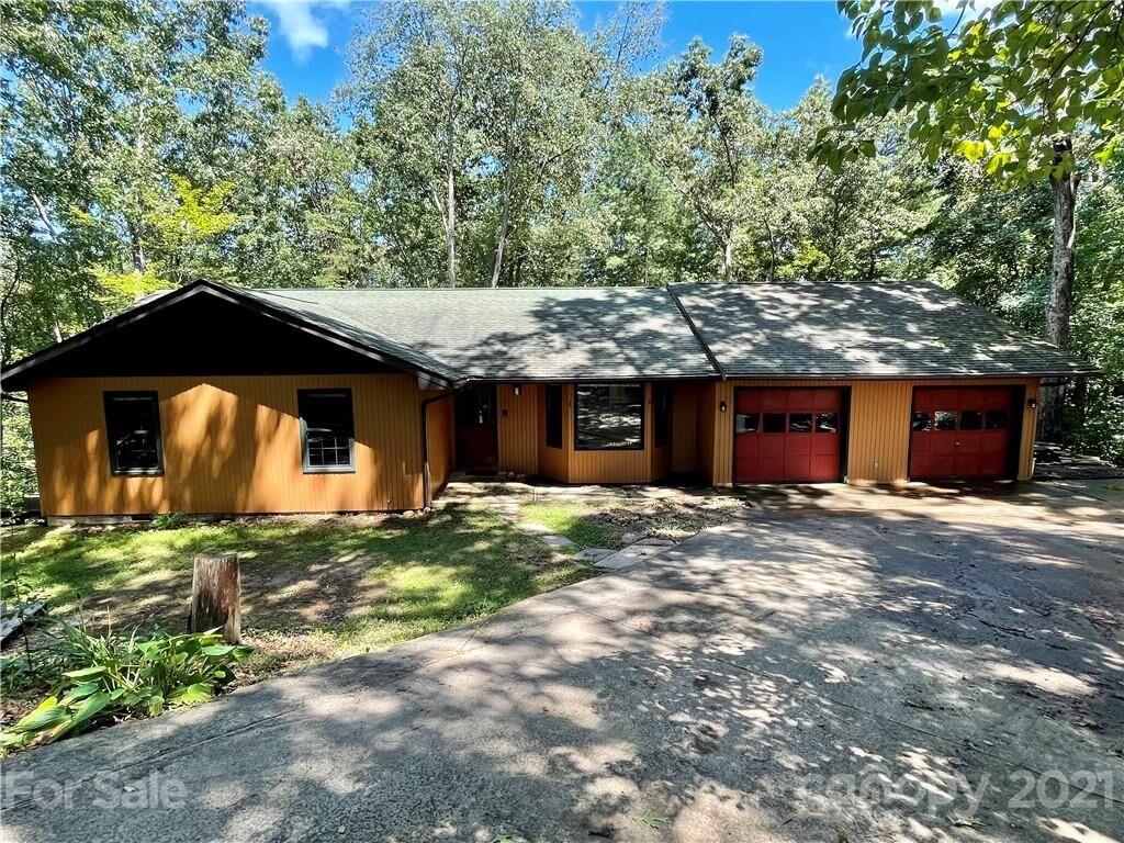 Property Photo: 11 Sheppard Drive NC 28806