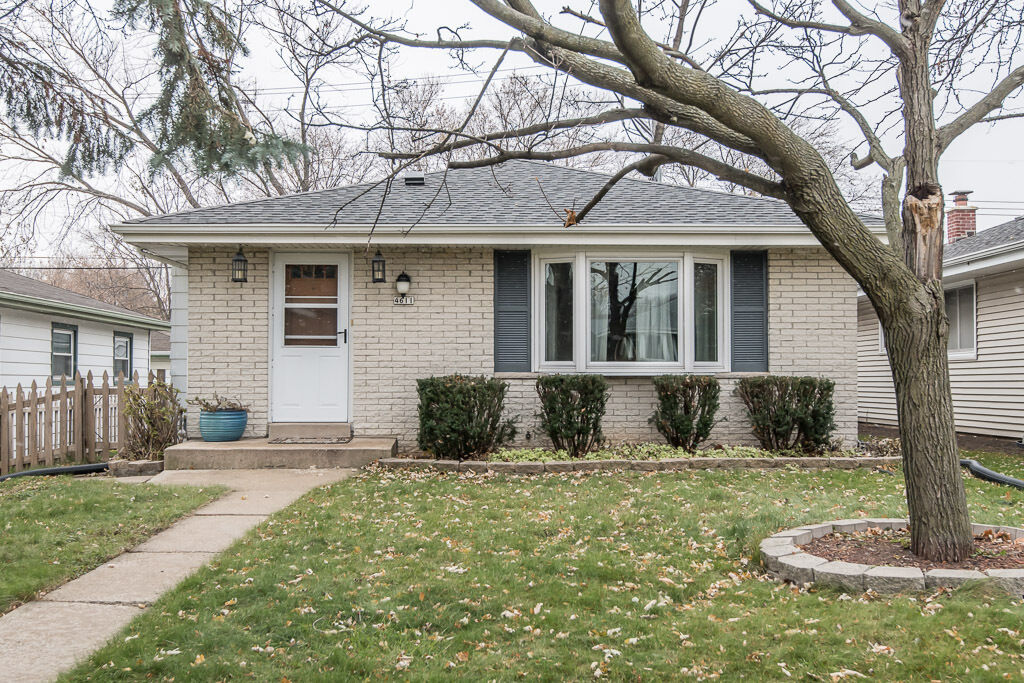 Property Photo:  4611 S 50th St  WI 53220 