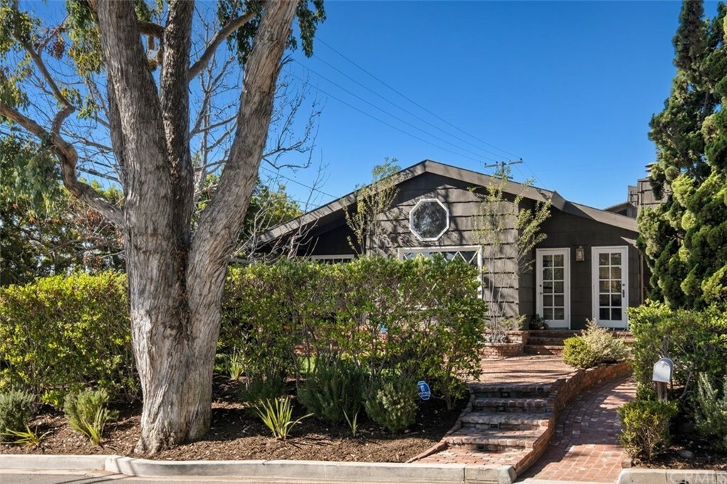 Property Photo: 466 Monterey Drive CA 92651