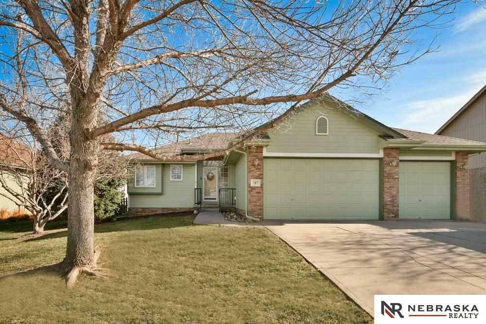 Property Photo:  707 Ruby  NE 68133 