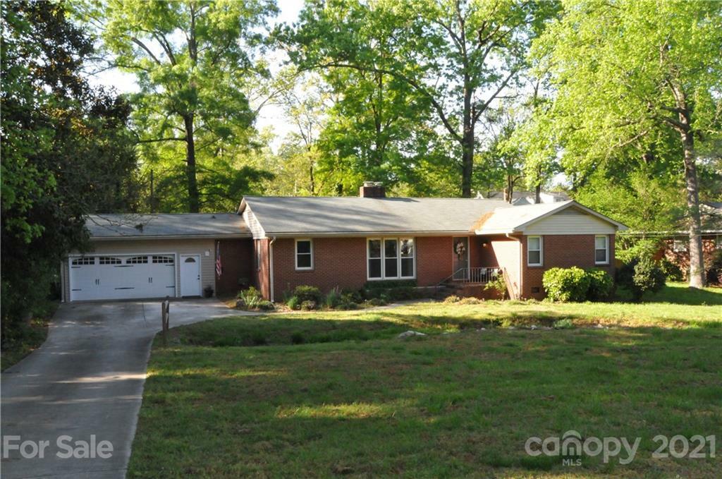 Property Photo:  703 Marion Sims Drive  SC 29720 