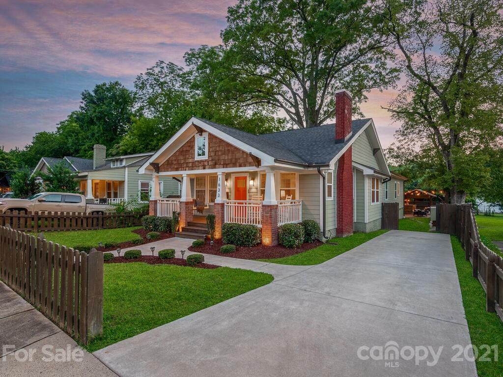 Property Photo: 1633 Parson Street NC 28205