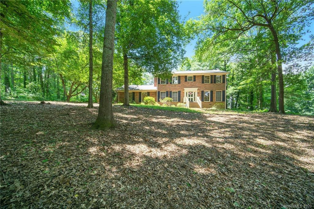 Property Photo:  1560 Chatham Court  NC 28027 