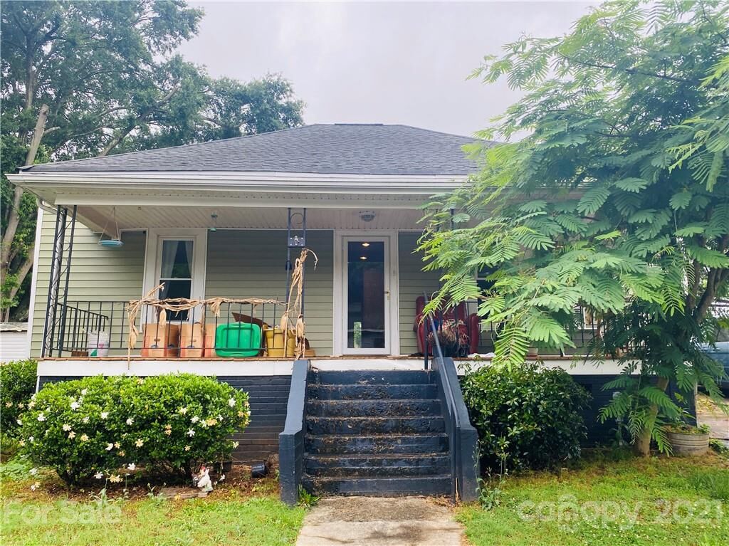 Property Photo:  19 2nd Street  NC 28032 