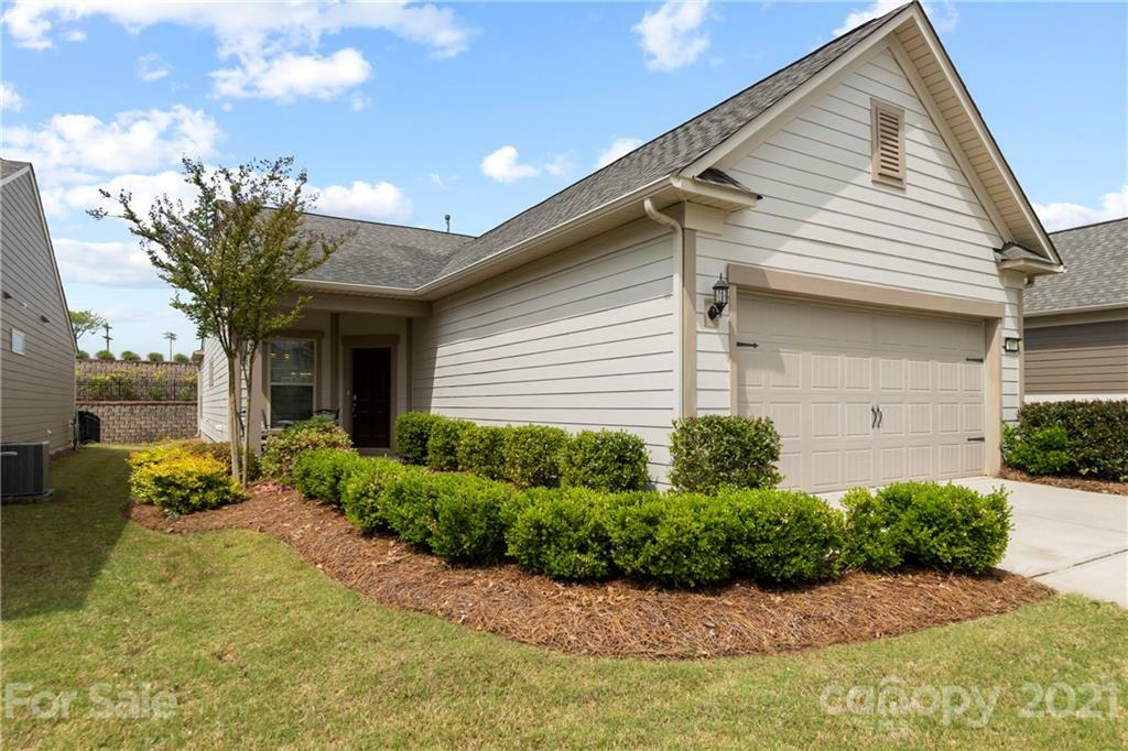 Property Photo:  637 Honey Dew Lane  SC 29715 