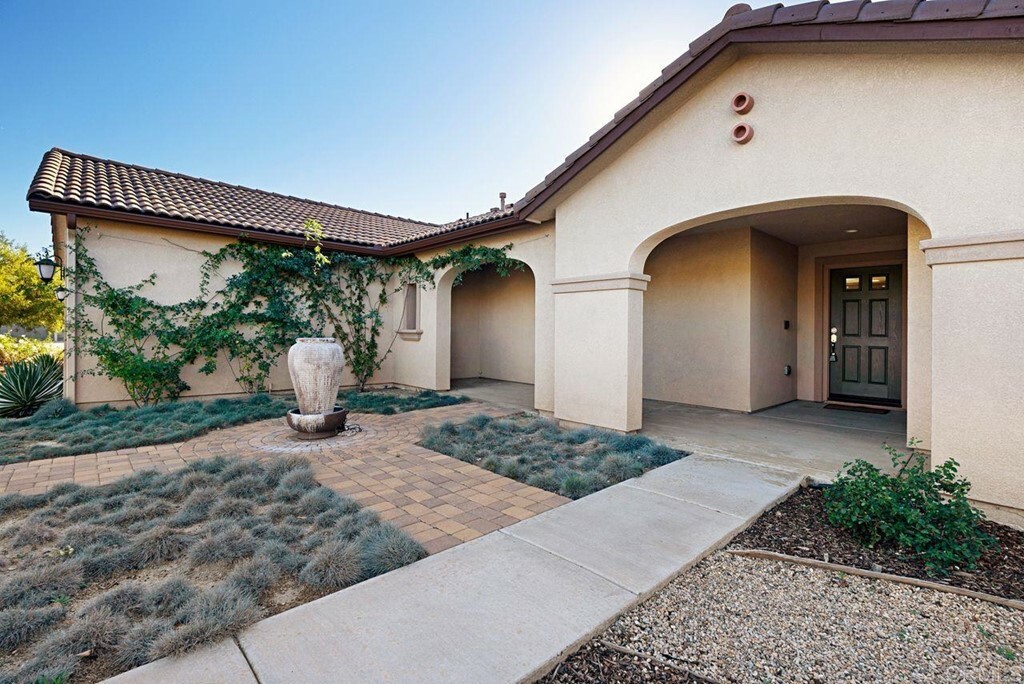 Property Photo:  328 Tom McGuinness Jr Circle  CA 92028 