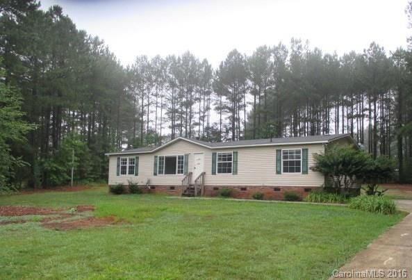 Property Photo: 6265 Crossing View Lane NC 28037