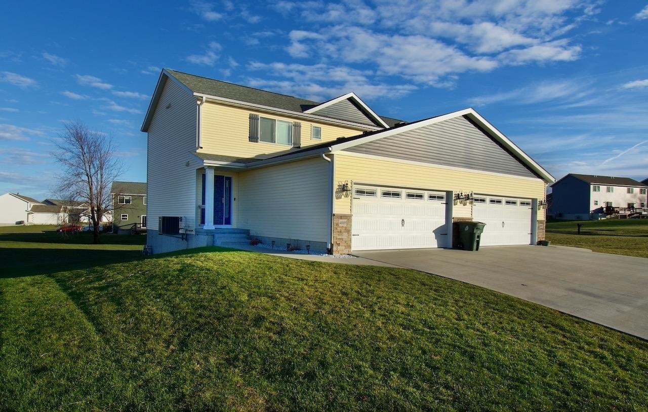 Property Photo: 4005 Sarah Drive IA 50702