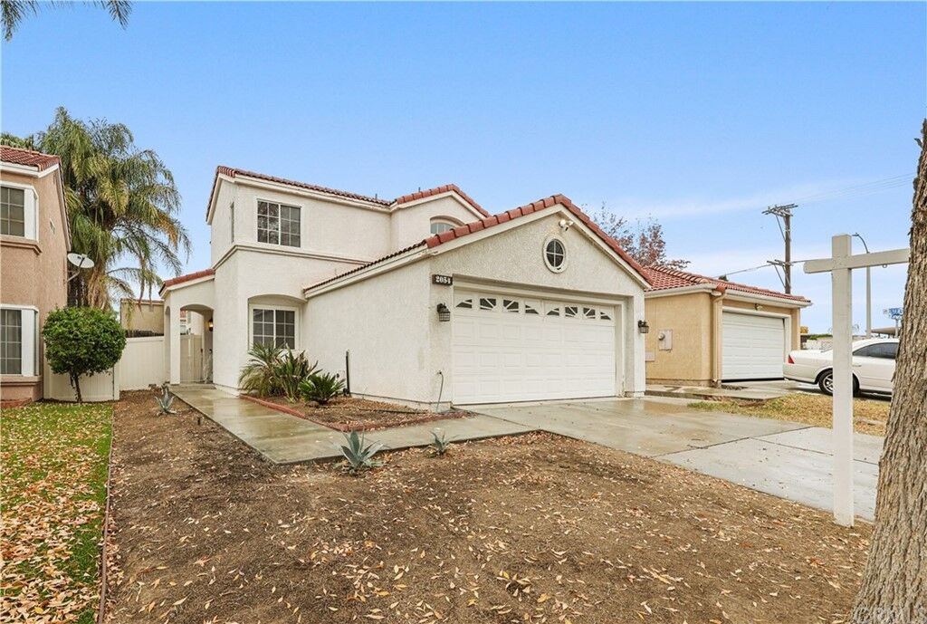 Property Photo:  2054 Carnation Avenue  CA 92545 
