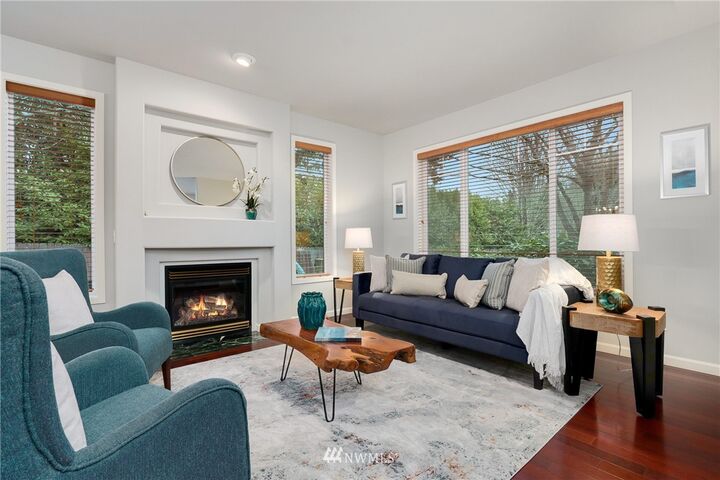 Property Photo: 14160 SE 8th Street 14180 WA 98007