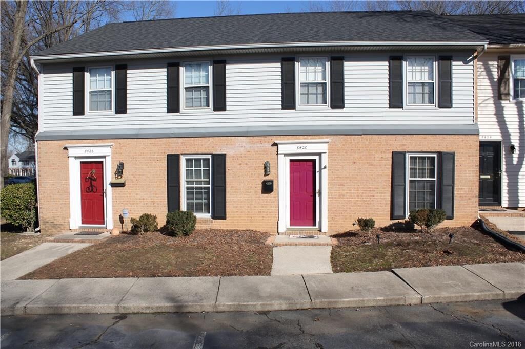 Property Photo:  8426 Knights Bridge Road  NC 28210 