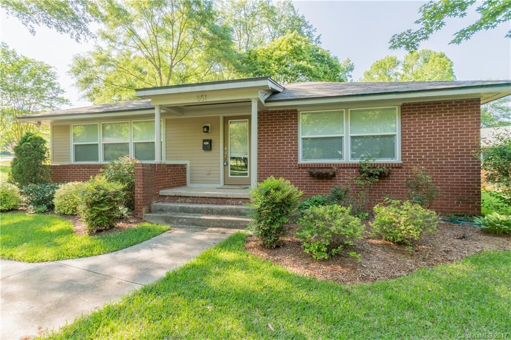Property Photo: 651 Northgate Avenue NC 28209
