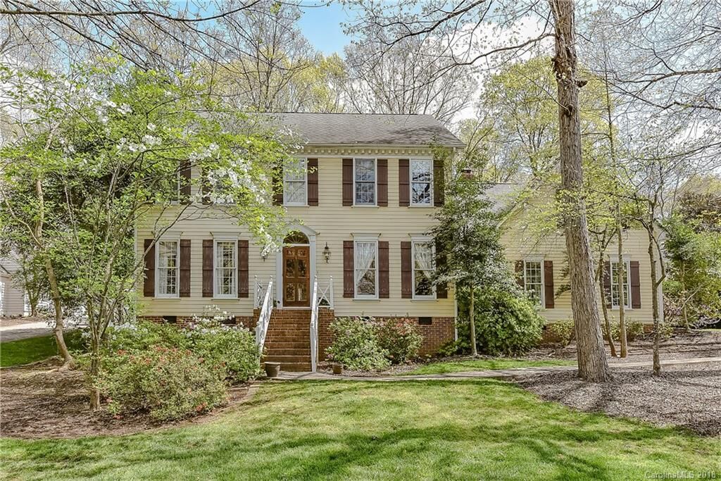 Property Photo:  4020 Winterberry Place  NC 28210 