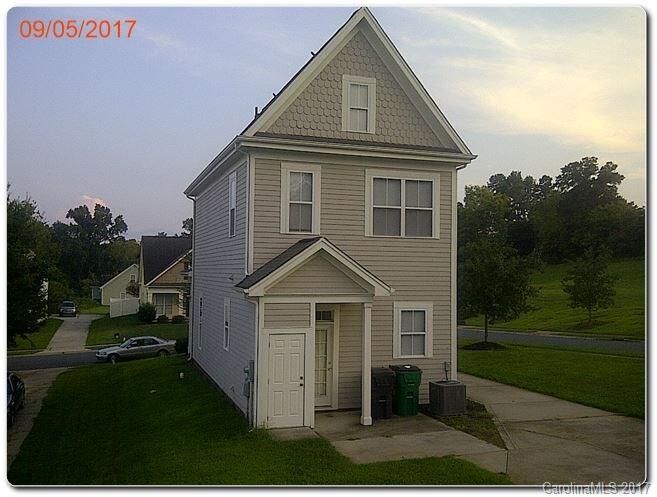 Property Photo: 4248 Spring Oak Drive NC 28208