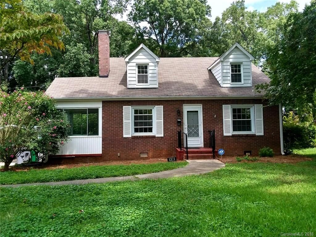 Property Photo: 1321 Pinecrest Avenue NC 28205
