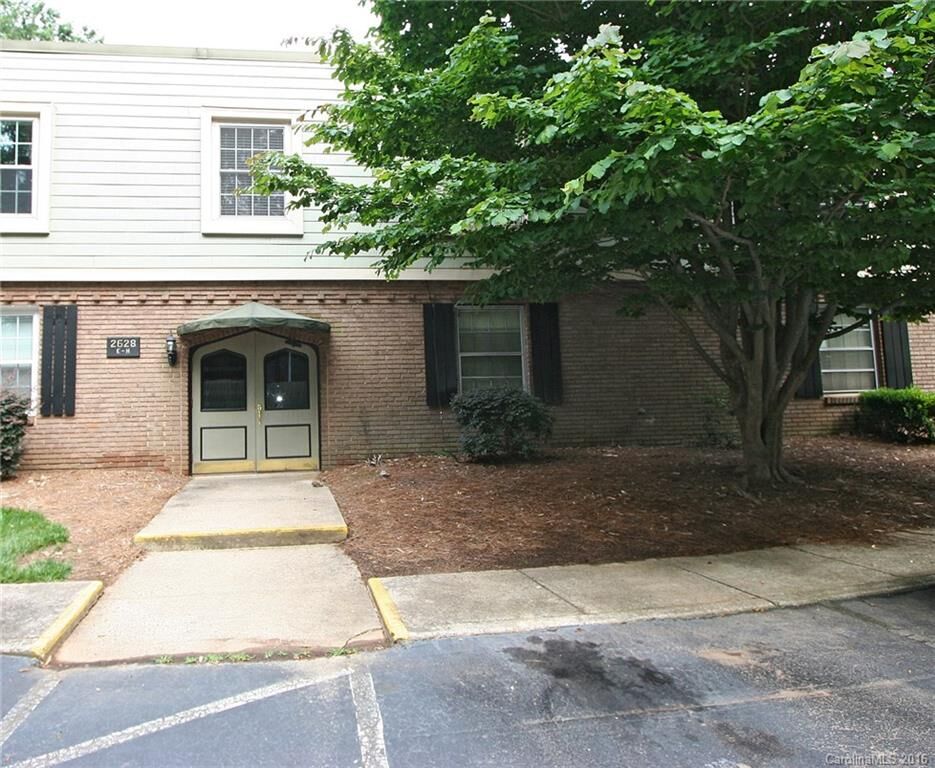 Property Photo: 2628 Park Road G NC 28209