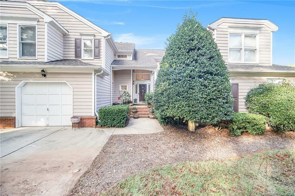 Property Photo:  8611 Fox Chase Lane  NC 28269 