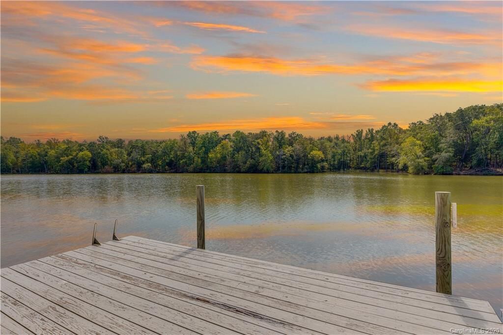 Property Photo:  25510 E Seagull Drive  SC 29720 