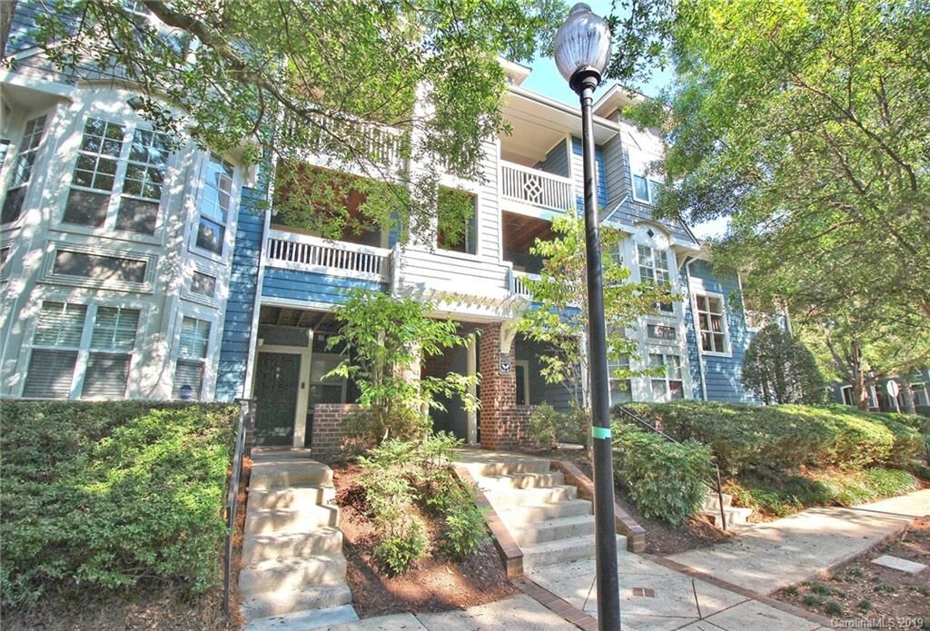 Property Photo: 2210 Sumner Green Avenue P NC 28203