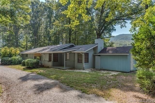 Property Photo: 2249 Silver Creek Road NC 28756