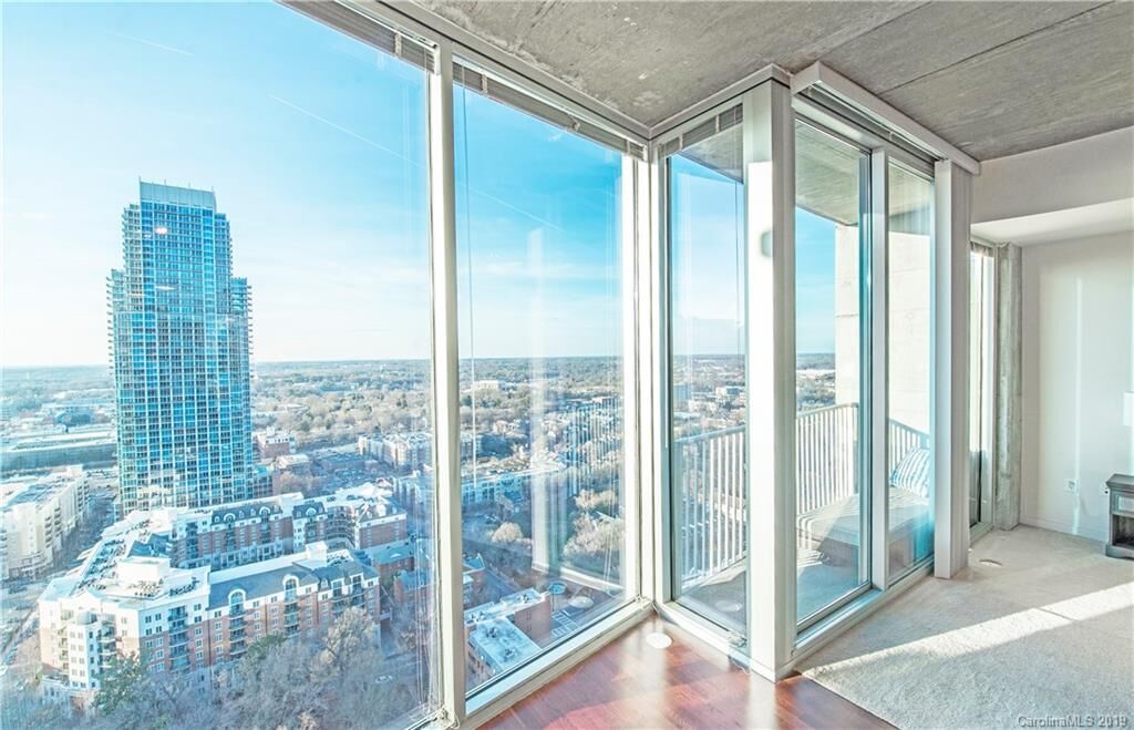 Property Photo: 210 N Church Street 2606 NC 28202