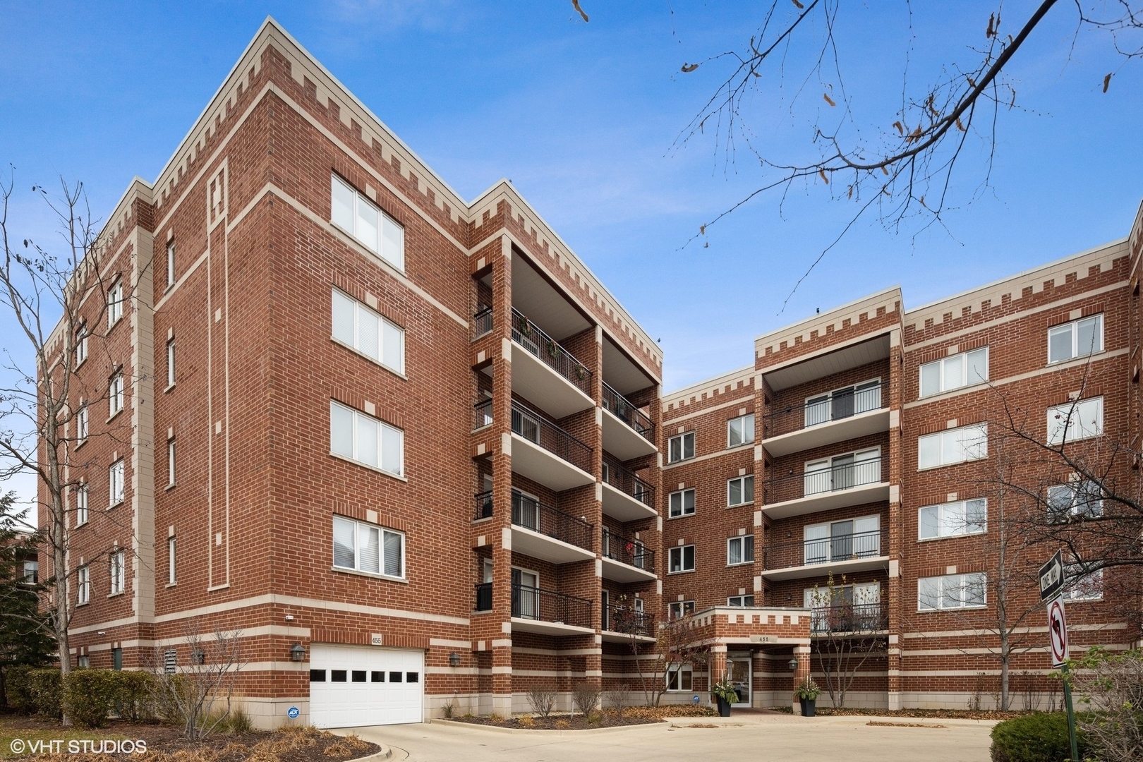455 W Front Street 210  Wheaton IL 60187 photo