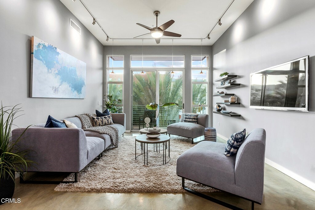 Property Photo: 238 S Arroyo Parkway 307 CA 91105
