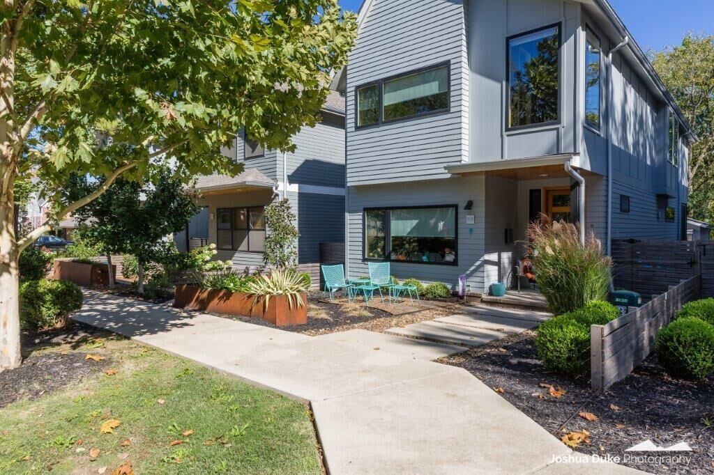 Property Photo:  315 SW C Street  AR 72712