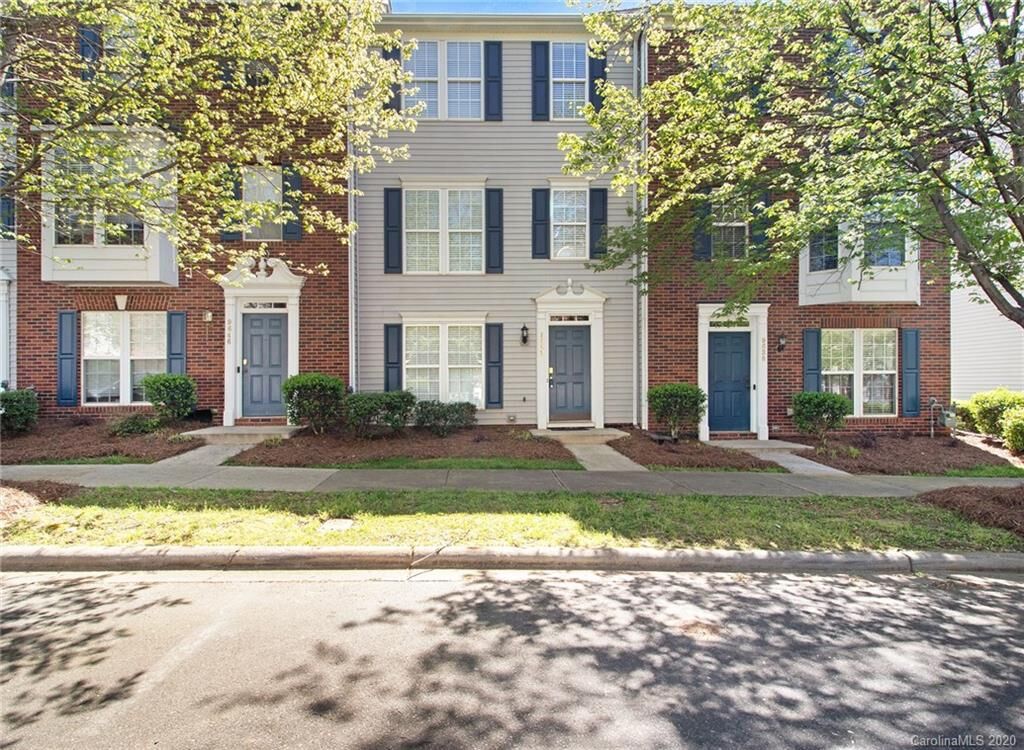 Property Photo: 9642 Blossom Hill Drive NC 28078