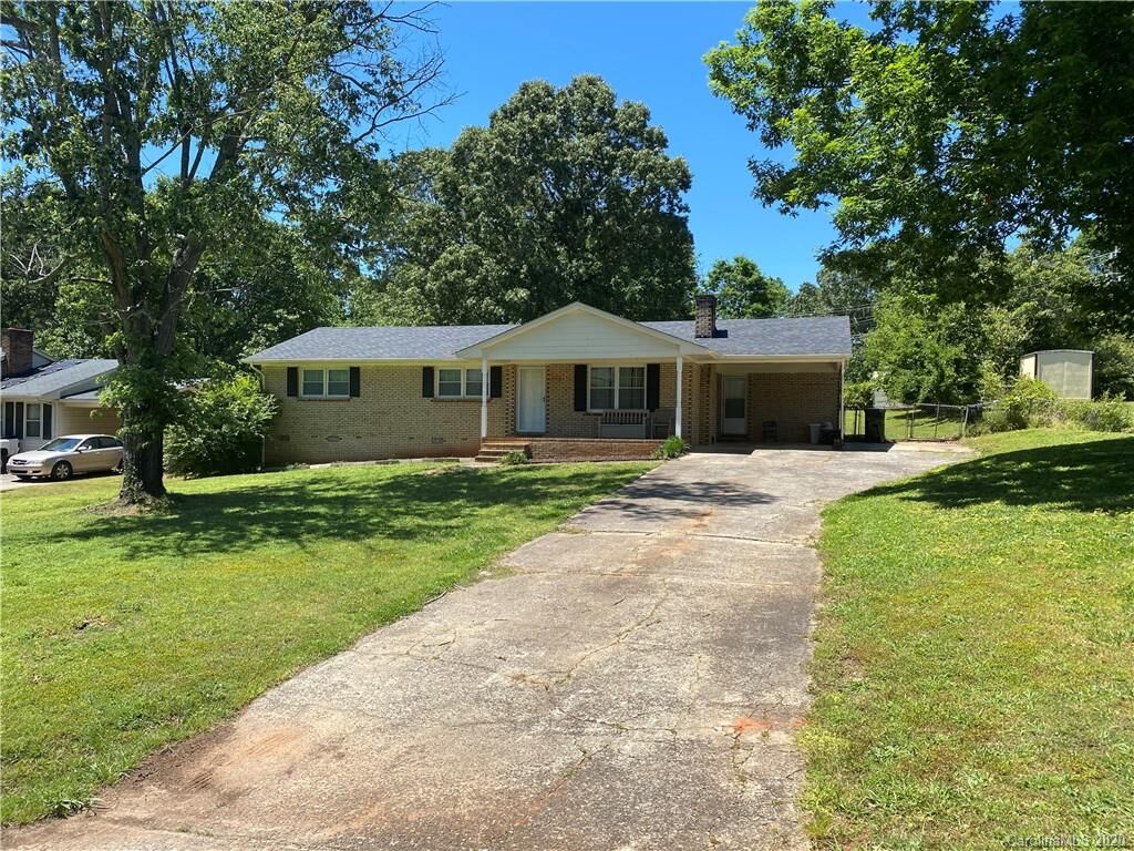 Property Photo:  4716 Jamee Drive  NC 28056 