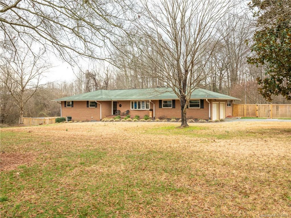 Property Photo:  843 Odell School Road  NC 28027 