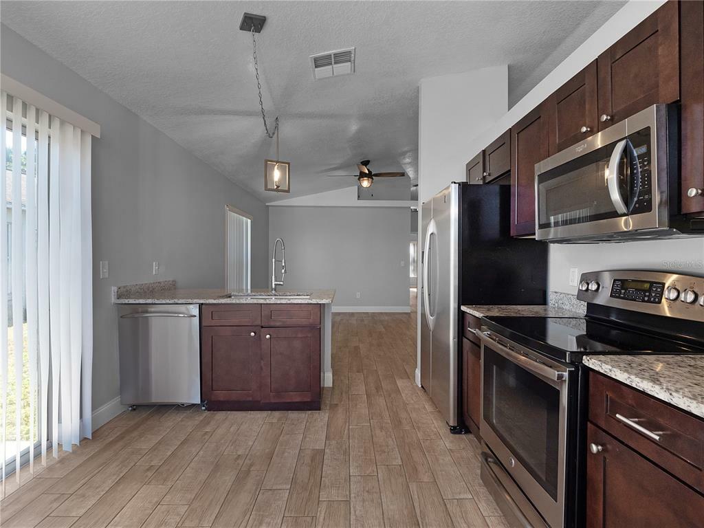 Property Photo: 2449 Daffadil Terrace FL 32771